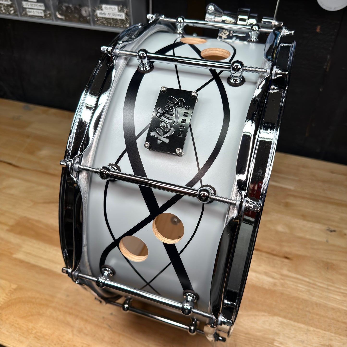 Vented 6.5x14, grey and black snare drum